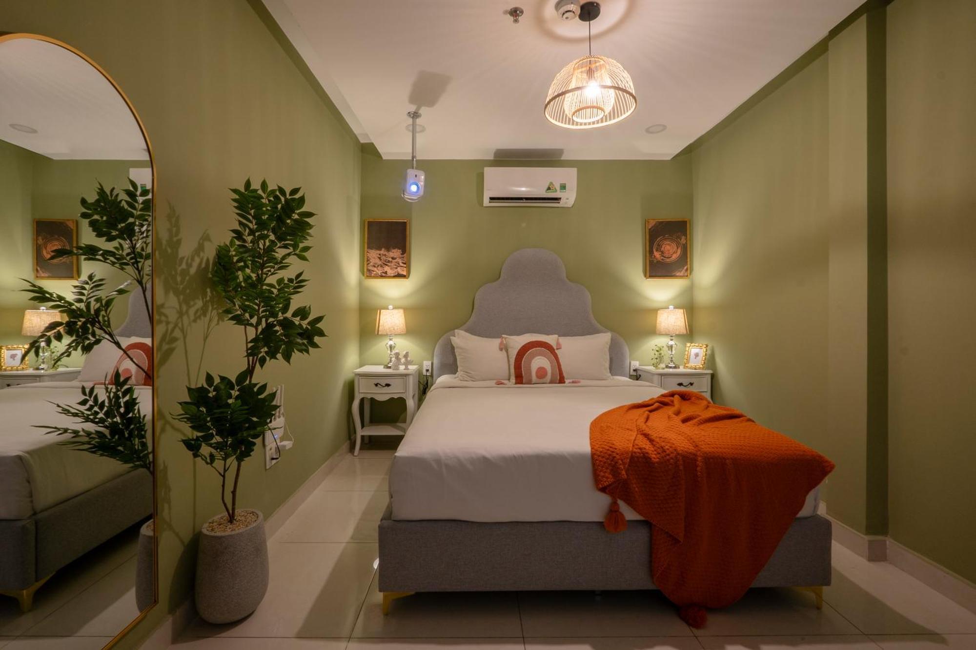 Amila Nguyen Hue Hotel By Sazi Хошимин Экстерьер фото